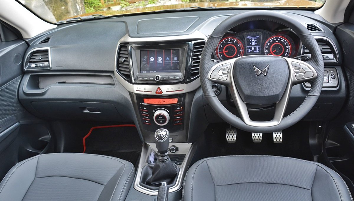 autocarindiamag's tweet photo. The #XUV300 #mStallion comes with a 1.2-liter direct injection turbo petrol engine good for 130hp/250Nm. Gets unique red accents and exterior paint shade options. Price start at Rs 10.35 lakh (ex showroom) https://t.co/1NmlFXz9lA
