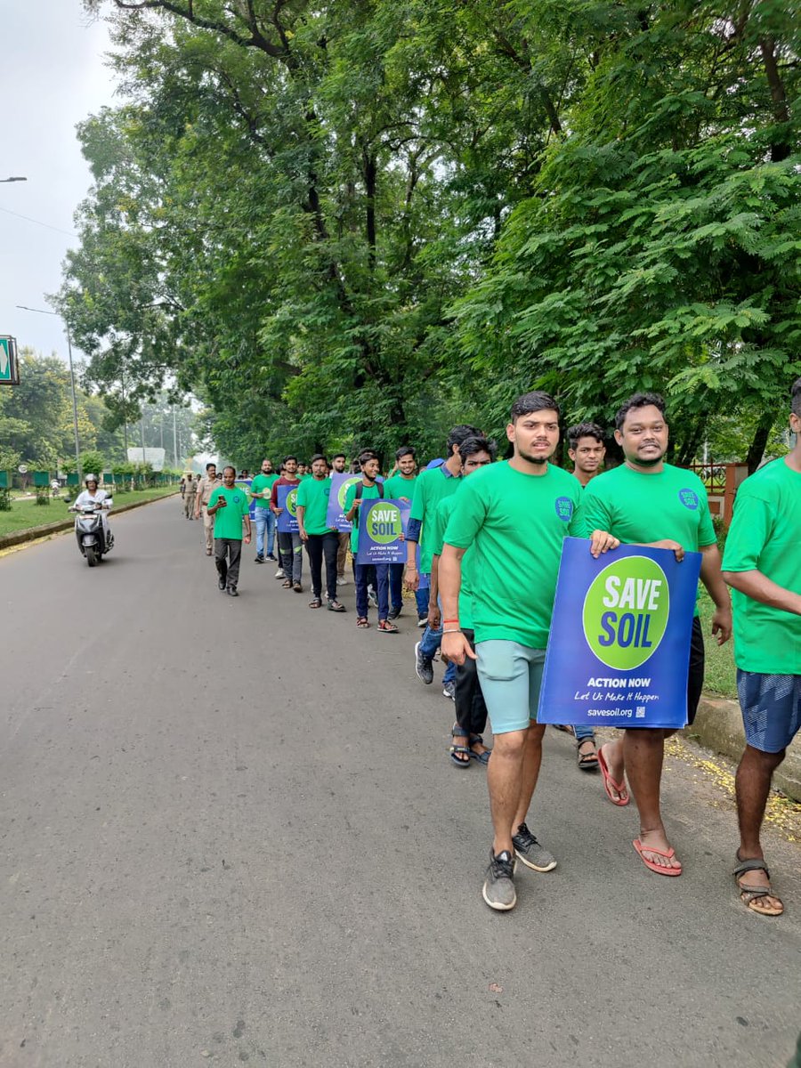 jayashreejosh12's tweet photo. Students from different colleges &amp;Schools of Rourkela,Odisha participated in SaveSoil Walkathon On 25th Sep, 2022
#SaveSoil @cpsavesoil @SadhguruJV https://t.co/MuccZFbufM