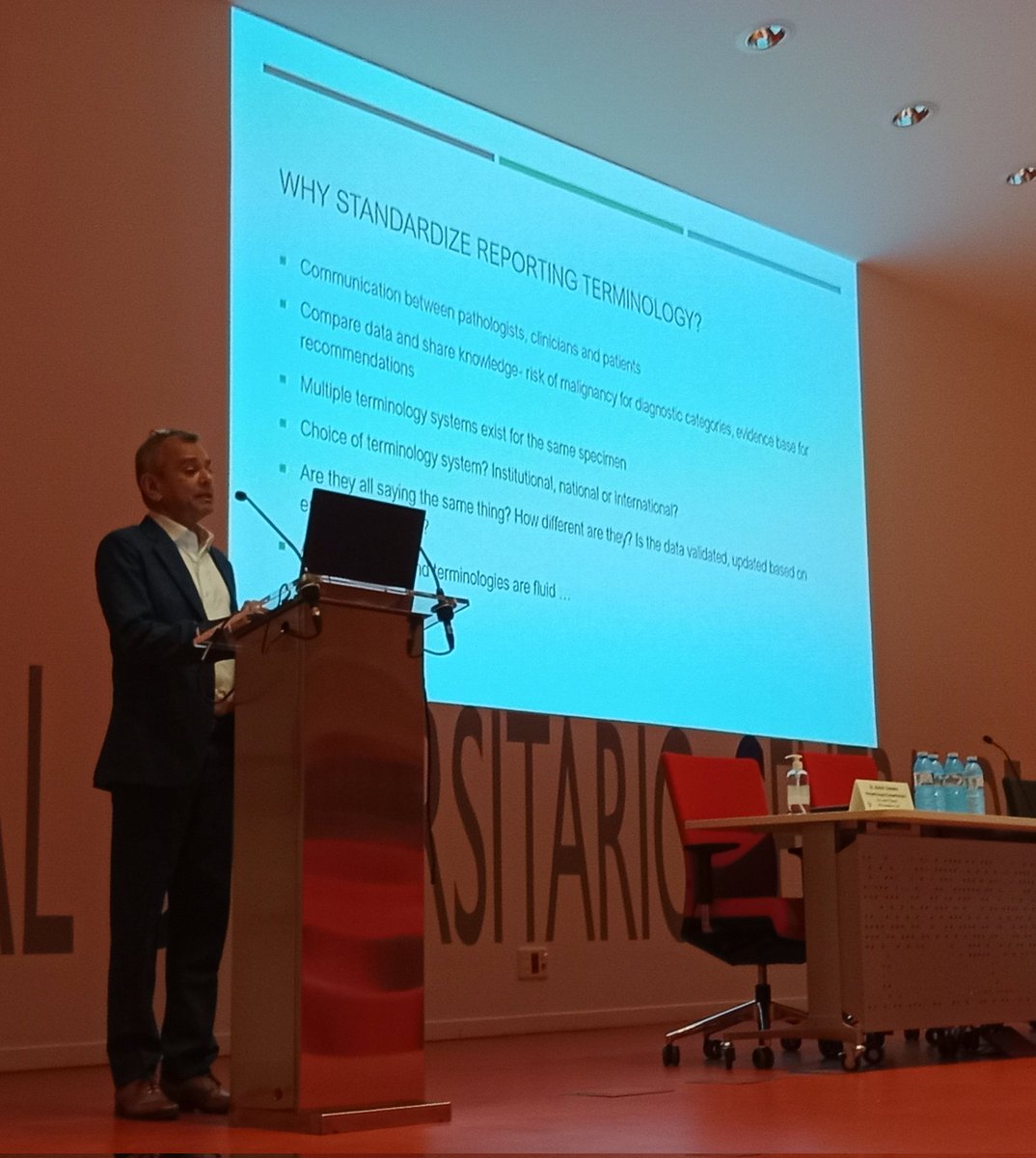 USFNA_SPAIN's tweet photo. 👍What an amazing talk by Dr Chandra @AshishC97225686
🌐 The International System for Serous Fluid Cytopathology
🏥 @HUCA_Asturias
💉🔬🧭 #PINA2022 https://t.co/ftexXdBx4b