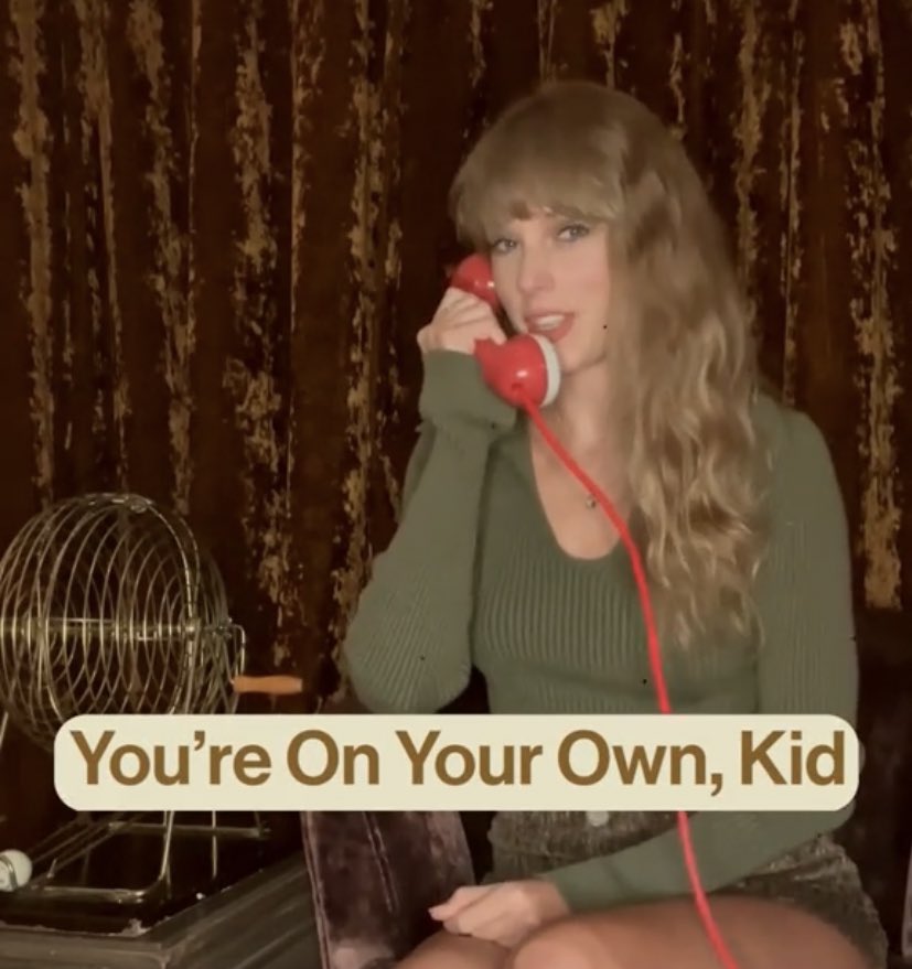 meanlore's tweet photo. taylor swift dropping the gaylor community off at conversion camp https://t.co/l7eDYe4cCx