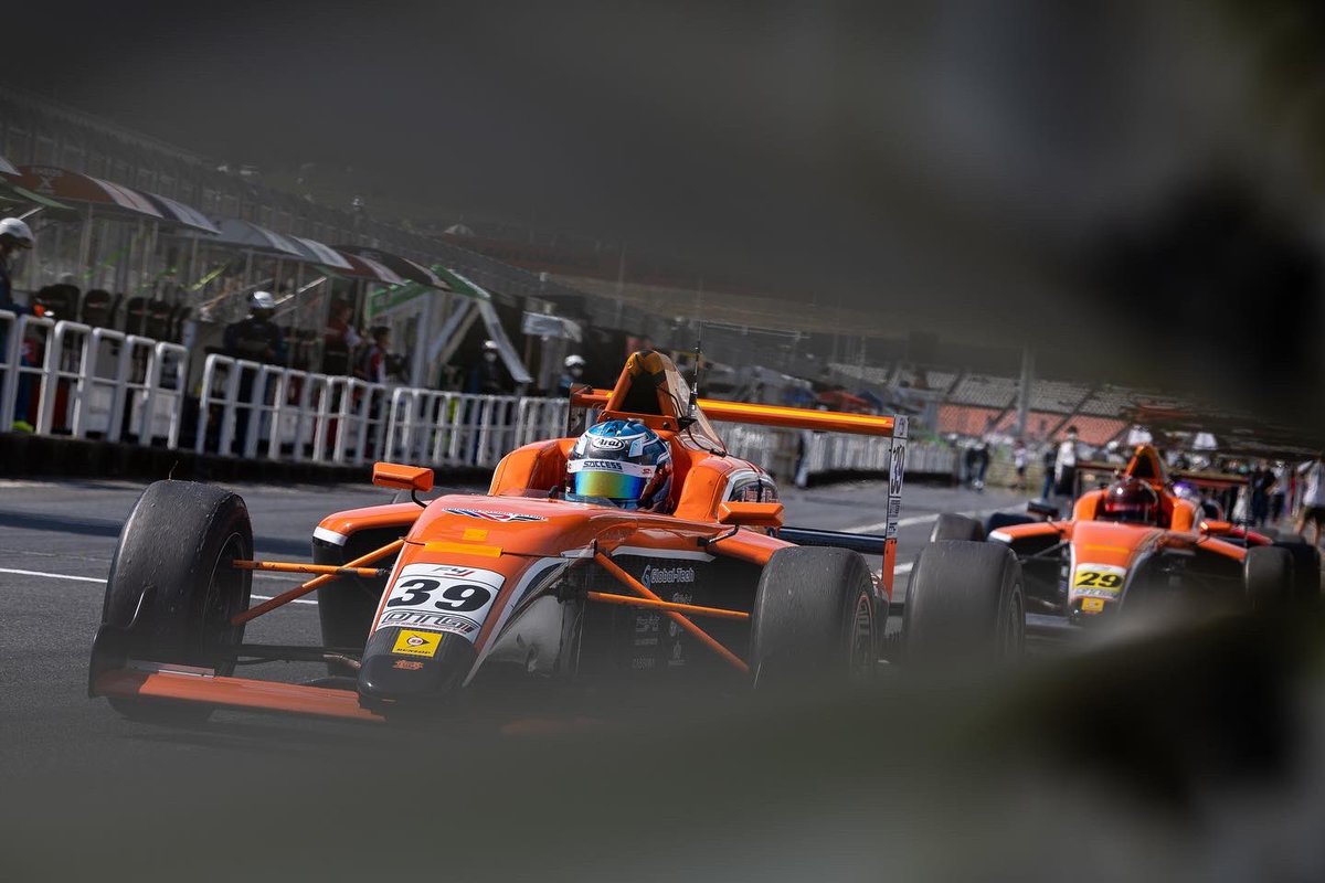HJitosho_racing's tweet photo. 最後まで成長し続けたいと思いますので、引き続き応援よろしくお願い致します!
#FIAF4 #SACCESSRACING #川合孝汰
#Wrigson #WRF #RAC #南湖自動車学校 #2cycle #旭鉄工 #ismarttechnologies #IDAクリニック #アクティブ九州 https://t.co/ejADbVVB5k