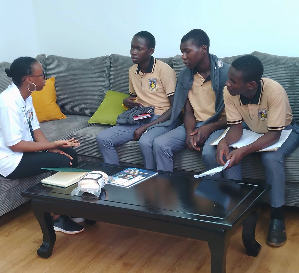 MichyMasanza's tweet photo. #UGScienceWeek22
@newsUMA talking to the nations future in the Science Technology and Innovation Support Center at the UMA trade fair. https://t.co/i3duUwqWGc