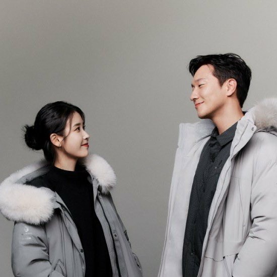ssonskk's tweet photo. You know what I want, yes? A drama with these two pls 😋 https://t.co/SJrMFOzN0q
