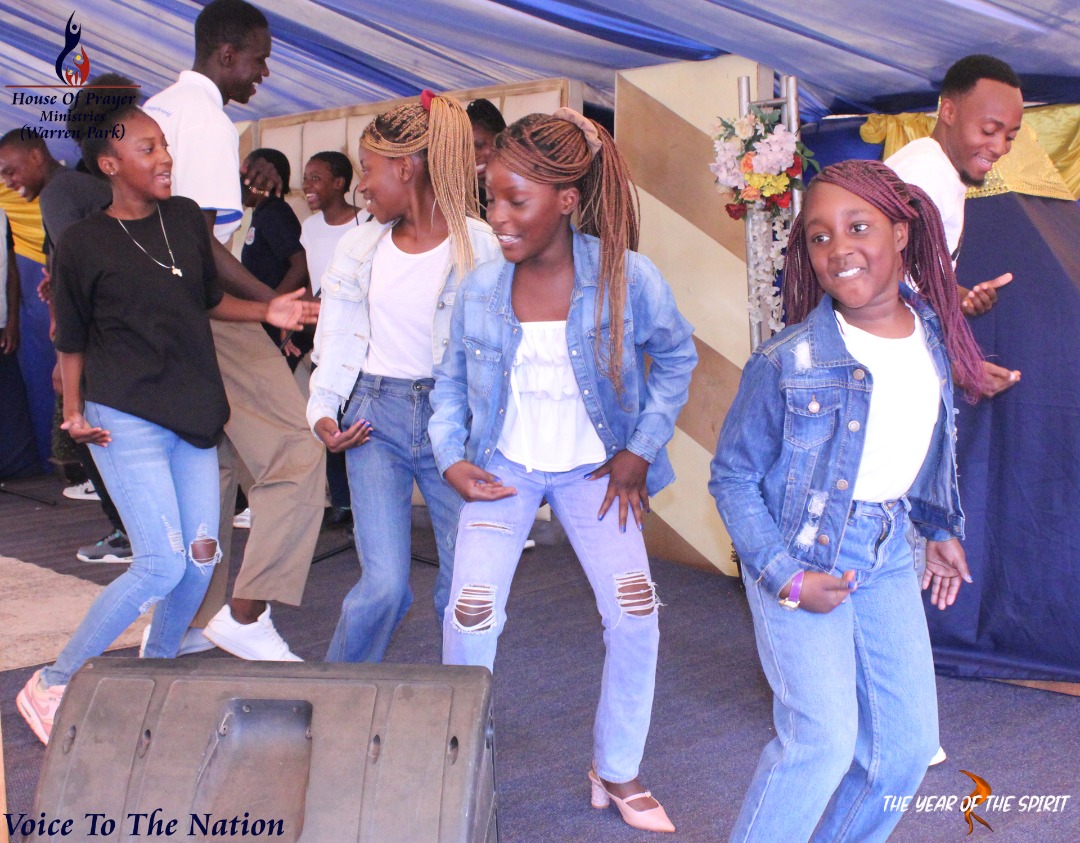 HopWarrenp's tweet photo. Our combined Youth and Sunday School service in pics.....we had such an awesome time.Indeed the future is BRIGHT!!!! https://t.co/xWHUsbXMQN
