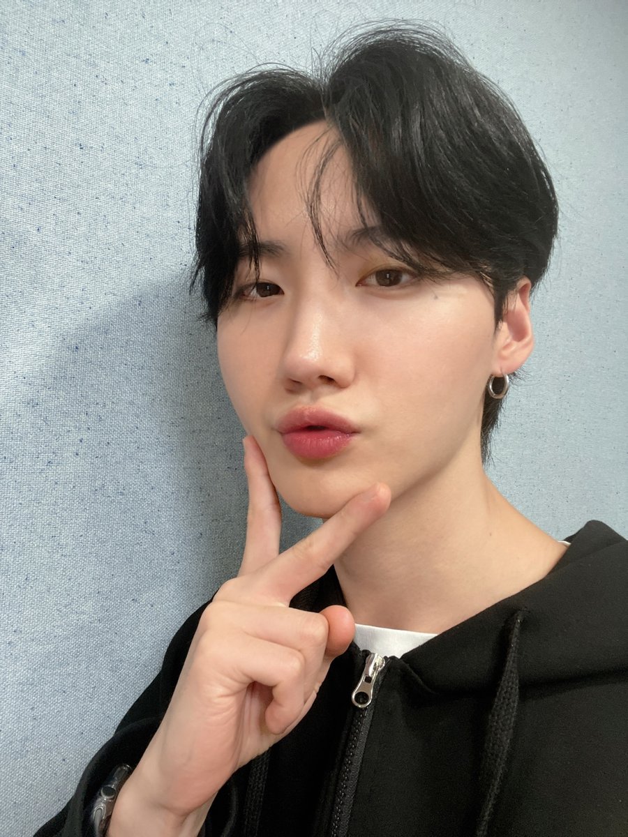 D.COY 디코이 tweet media