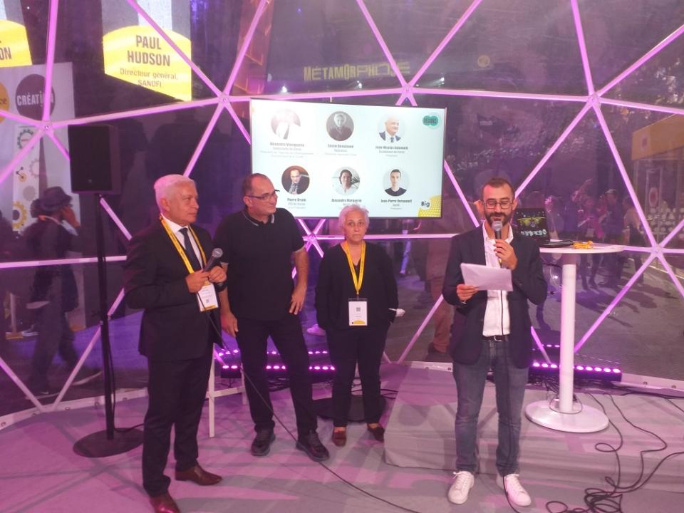 ADEC_Corse's tweet photo. 💥@VinciguerrAlex Président #ADEC présent à Paris pour #Big2022 le plus grand rassemblement Business d'Europe &amp; événement incontournable pour les entrepreneurs. Il était accompagné par Cécile Donsimoni Directrice Régionale Corse @Bpifrance &amp; Pierre Orsini Vice-Président @CciCorse https://t.co/XBP9o3Jj46
