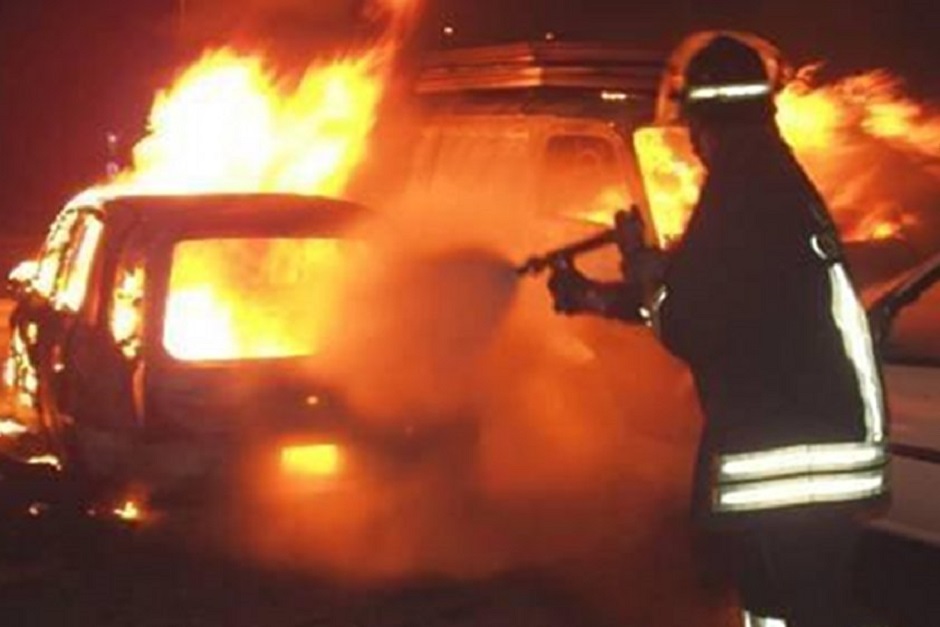 #notizie #sicilia
Non si rassegna alla fine del rapporto, una donna brucia l'auto della nuova compagna dell'ex - https://t.co/4UF98HC0ST