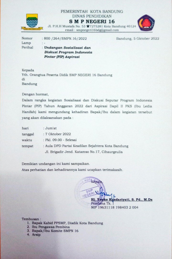 Kepsek SMP Negeri 16 Bandung ini seorang ASN
Lalu kenapa mengundang orang tua murid ke kantor PKS? 😂