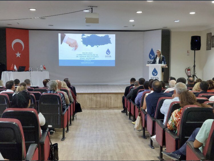 DidimeDevaKadin's tweet photo. Bugün Genel Başkan Yardımcımız Sn. @avidrissahin başkanlığında İzmir'de gerçekleşen Seçim Güvenliği ve Eğitimi Bölge Toplantısını tamamladık. ++ https://t.co/G6Dwty4jfI