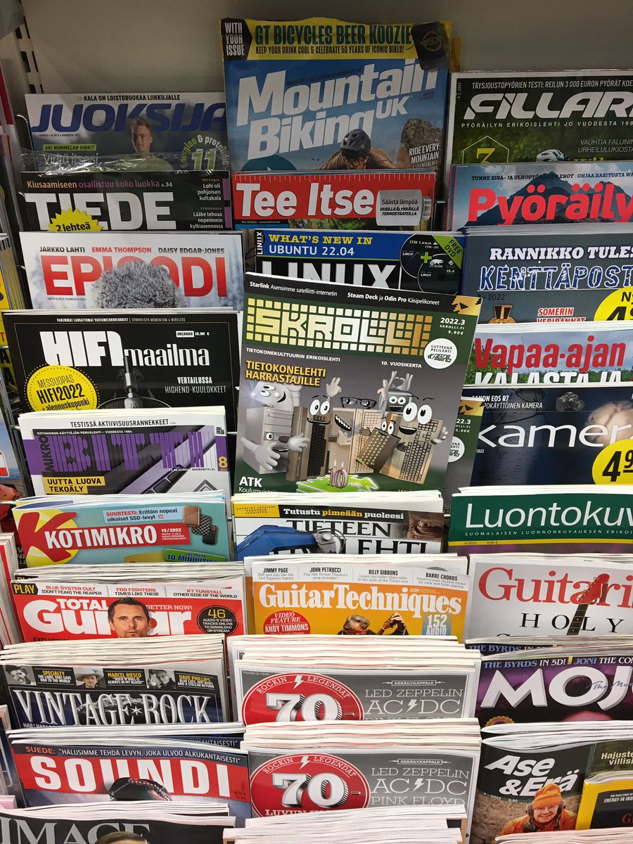 #skrolli <a href="/skrollilehti/">Skrolli-lehti</a> <a href="/skrollimagazine/">Skrolli Magazine</a> Tein 10-vuotis juhlakannen. Kiitos toimitukselle tästä mahdollisuudesta.