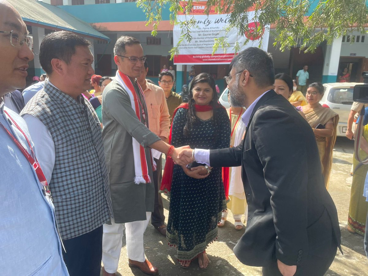 prateekkanwal's tweet photo. Today morning, @PemaKhanduBJP, @GauravGogoiAsm &amp; @MmhonlumoKikon visited the Ramlal Paul school in Imphal to see the implementation of @staredumanipur. We thank @NBirenSingh and @thbasantasingh for their visionary leadership to transform govt schools @NewGlobeEdu @EastMojo https://t.co/cg5hCTFJoJ
