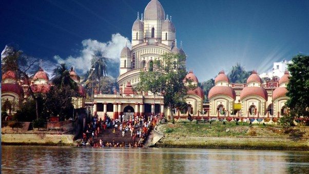 ASEAN_IIT's tweet photo. #Incredible_India - A walk through the Indian Heritages
#10
When most of India shines in the celebration of Diwali, it is Goddess Kali who holds center-stage in  India. Kali Puja is special in Kolkata, and of its many temples, the Dakshineswar Kali temple holds a special position https://t.co/S4YpERVGhQ