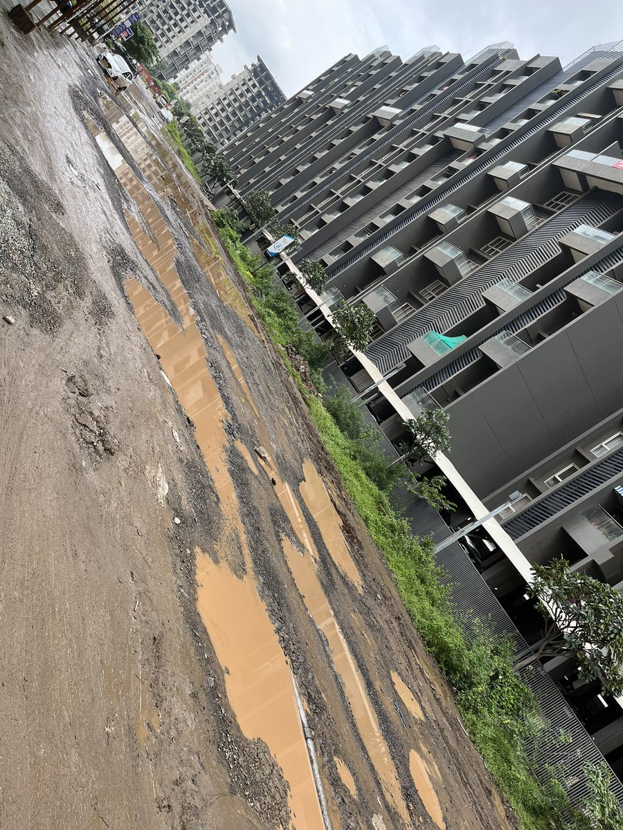 PratikMSC_Jones's tweet photo. Daily reminder to all doomed residents of #KeshavNagar to pay property tax for 2023-2024 to @PMCPune 🤡🤡 just like they paid in 2022-2023(for no reason) https://t.co/8pq0eLdfX4