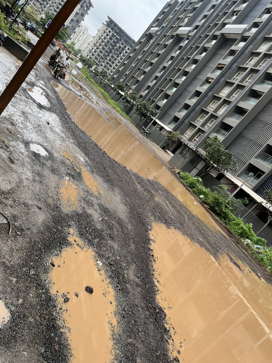PratikMSC_Jones's tweet photo. Daily reminder to all doomed residents of #KeshavNagar to pay property tax for 2023-2024 to @PMCPune 🤡🤡 just like they paid in 2022-2023(for no reason) https://t.co/8pq0eLdfX4