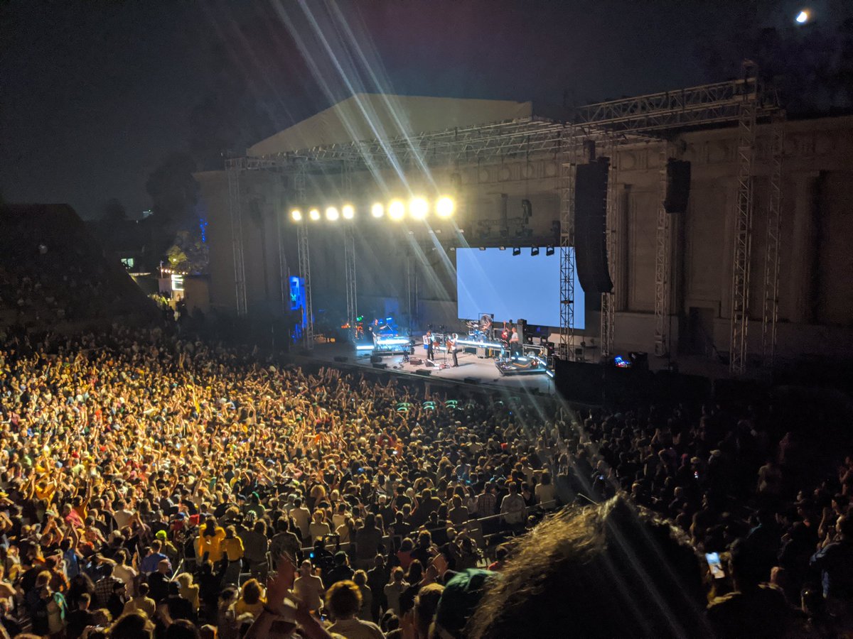 spacemanan's tweet photo. Beautiful people at the Berkeley Greek soaking in the music of @kinggizzard 

So happy we get THREE new records this month 🎸⚡💿 https://t.co/V4o23apB64