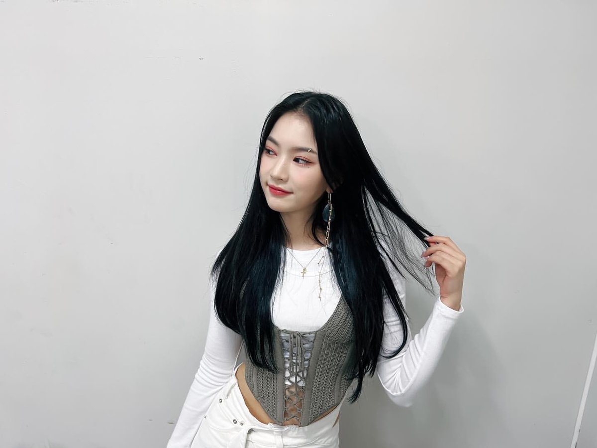 leeisavely's tweet photo. Overflowing energy coming right from STAYC's vitamin, it's definitely Swiths! Thankyou for the excitement, 계양구민의 날 가을음악회. ♥︎ https://t.co/plBnGycwC5