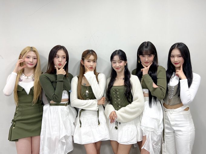 leeisavely's tweet photo. Overflowing energy coming right from STAYC's vitamin, it's definitely Swiths! Thankyou for the excitement, 계양구민의 날 가을음악회. ♥︎ https://t.co/plBnGycwC5