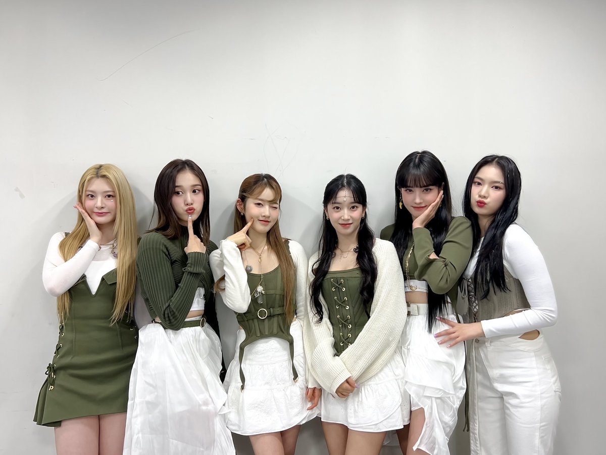 leeisavely's tweet photo. Overflowing energy coming right from STAYC's vitamin, it's definitely Swiths! Thankyou for the excitement, 계양구민의 날 가을음악회. ♥︎ https://t.co/plBnGycwC5
