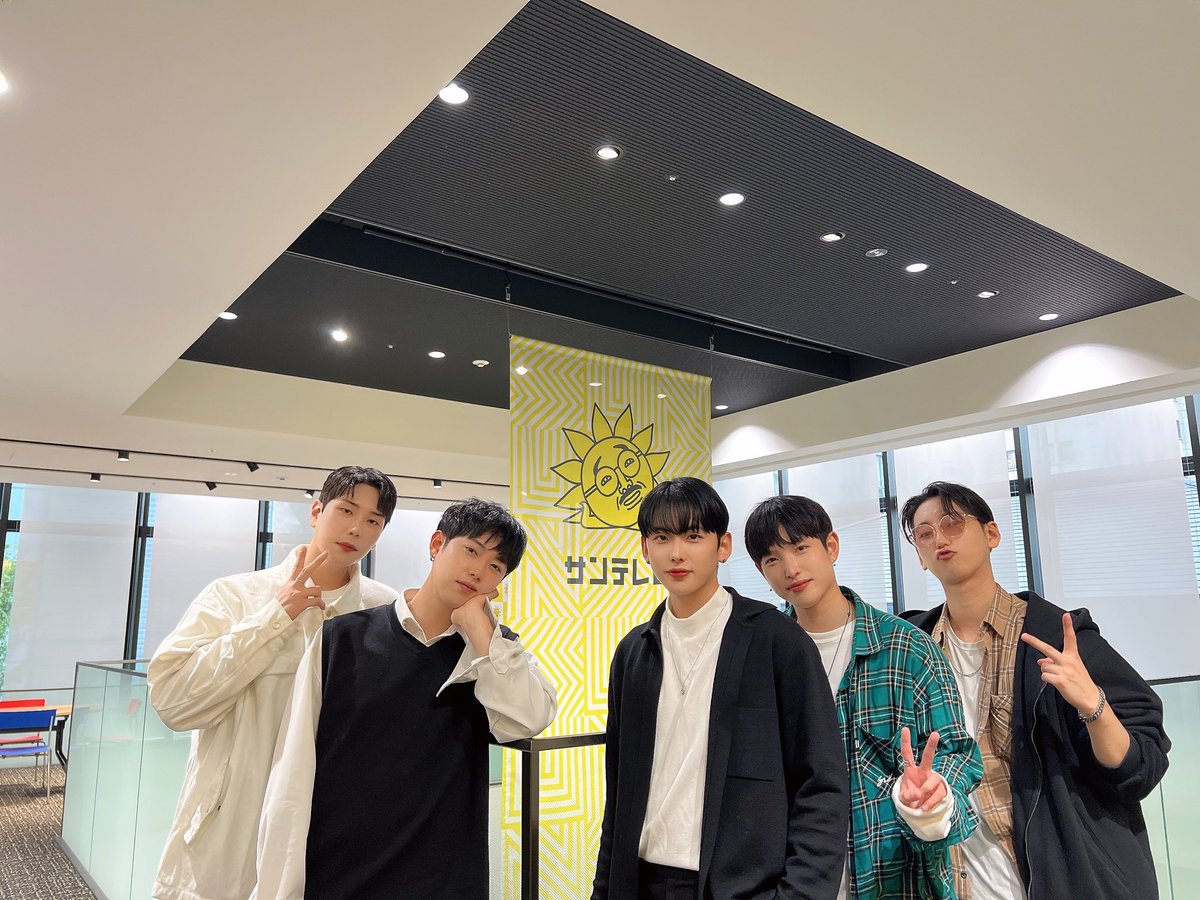 오늘 오후 5시에 SUNTV(<a href="/suntv3/">サンテレビ【公式】🌞📺</a>) 에서 JUN H. 와 YY 인터뷰가 생방송으로 진행됩니다.

많은 시청 부탁드리겠습니다.

<a href="/suntv3/">サンテレビ【公式】🌞📺</a>

#UNVS #유엔브이에스 #썬티비 #SUNTV #サンテレビ #interview
