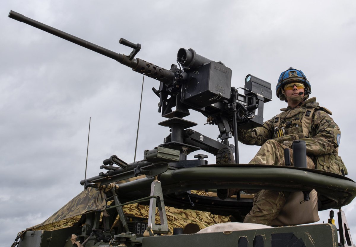 Gunners in the @SCOTS_DG play a crucial role not only in providing security but also in gathering intelligence in the area of operations. They make the best use of the elevated vantage point to do so. #scotscav #scotsdg #lightcav #army #soldier #britisharmy