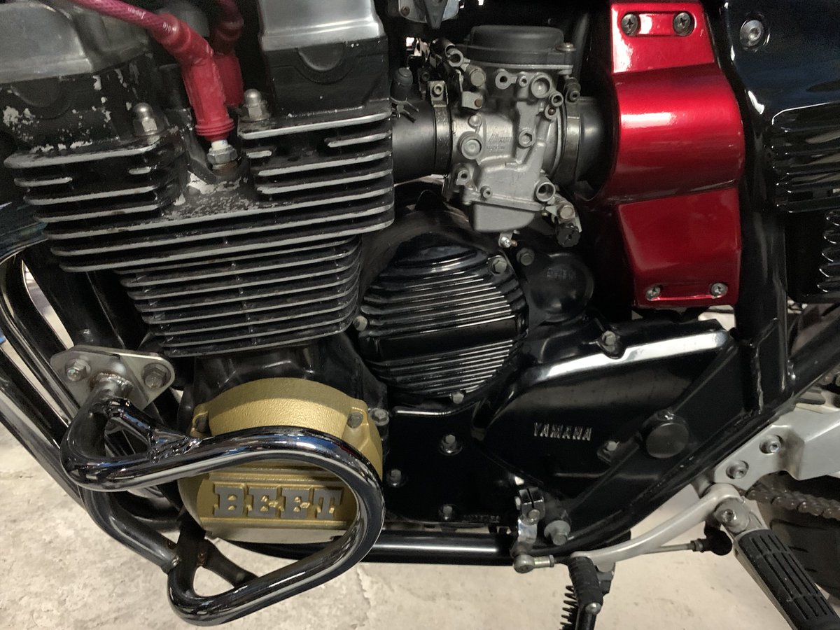 H20944149's tweet photo. XJR400  売れないため値下げします。
60万円まで値段を下げます。
ノンコール車で、極上な車体です。
車検切れてます。（付けると別途）
現車確認もできます！
2.3日みて返信が無ければヤフオクの方に出そうと思います。
#バイク売ります #XJR400  #バイク好きな人と繋がりたい #単車　#旧車 https://t.co/t0Yi2oPxe2