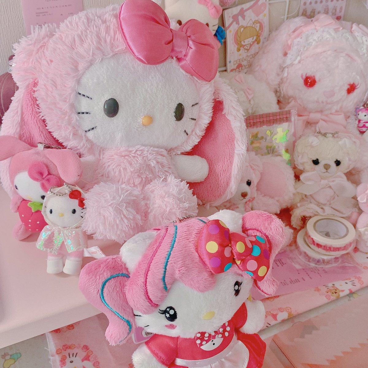 eluve_kitty's tweet photo. 키티 칭구들💕 https://t.co/aXCUeZV8nk