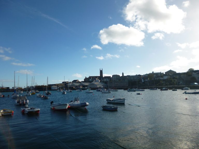Penzance is a town at the end of the railway line in Cornwall and is a popular place to visit for train travellers. The town is quite quaint, with many independent shops lining its streets and markets selling local produce. rjontour.com/penzance/ #EarlyBiz #cornwall #Travel