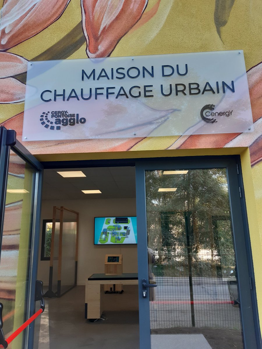 Groupe_Coriance's tweet image. Hier a eu lieu l'#inauguration du bâtiment #pédagogique La Maison du chauffage Urbain de @CergyPontoise95 en présence de @yves_lederer, @Jp_Jeandon et #RaphaëlLanteri.