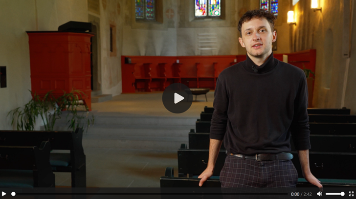 refpunktch's tweet photo. «Jeder Mensch besitzt ein Funkeln»: Slampoet Samuel Richner hat sich Gedanken gemacht, was Kirche in Zukunft sein kann. Der poetische Schlusspunkt unseres Schwerpunktes «Schöne neue Arbeitswelt». #refFokus https://t.co/eOkzxcCJMc https://t.co/ZincbDnjBx