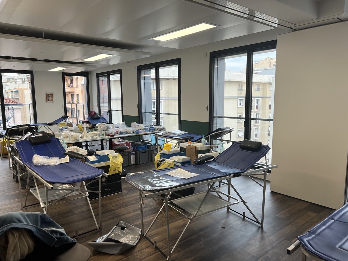 ECharnavel's tweet photo. Opération don du sang pour les Mazariens du bureau de Lyon aujourd’hui https://t.co/uNvXTFRvL8