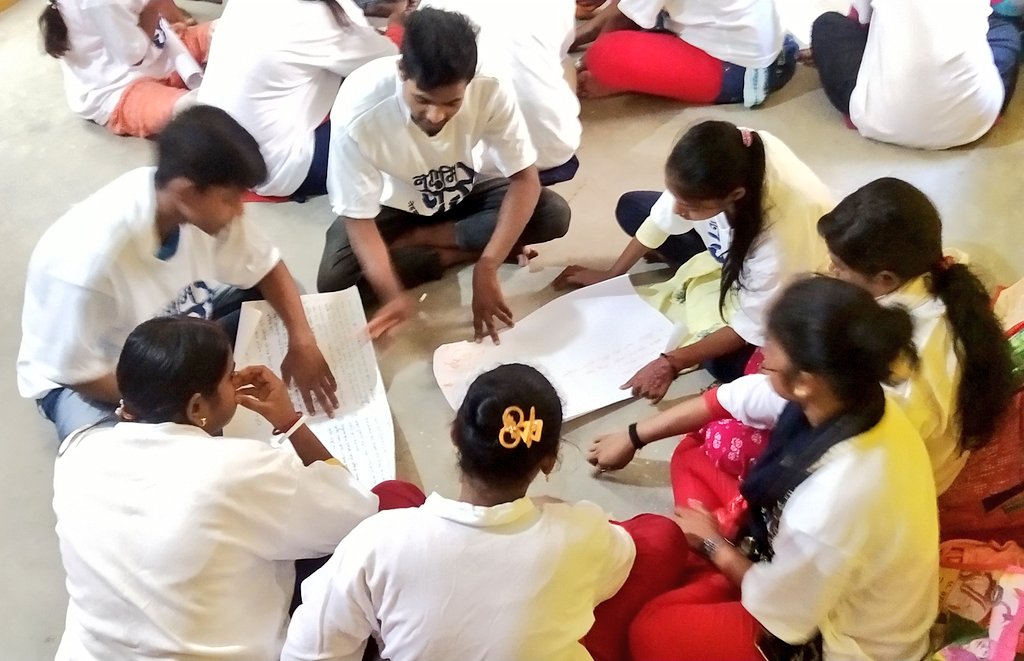 MaldaGange's tweet photo. #Group_Presentation in the Training Programme.
#NamamigangeMalda
#Namamigange
@Nyksindia @YASMinistry @icarindia @cleanganganmcg @nwmgoi @NyksWest @GangeWest @gssjodhpur @nirmalbangla @ForestDeptWB @arunednyks @forshivendra @JanaSatyaki @nyksgange @assam_nyks @YuvaChamba @DdNyks https://t.co/Oyk1rS3YIi