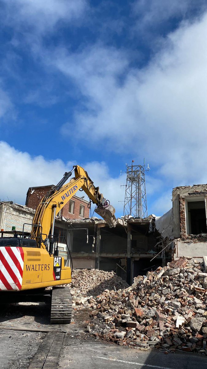 Some great work by our team for #MoD over last few weeks in a tight spot and in all 4 seasons! Well done guys 👏 #demolition #defence #waltersway