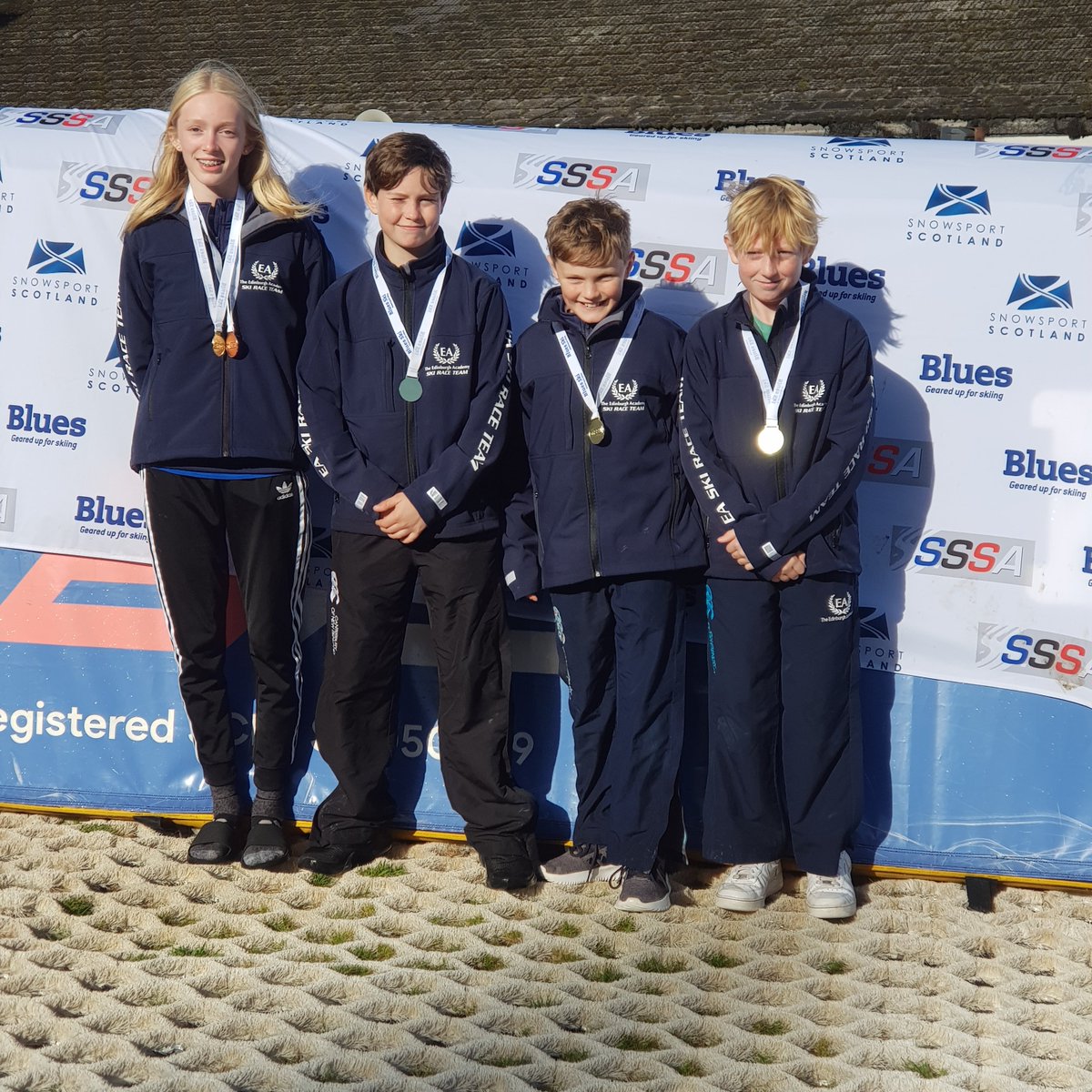 EdAcadSport's tweet photo. Following on from last weeks win in the Scottish Schools S1-S3 Dual Slalom it was the Dry Slope Championships yesterday.  

Isabella (4ths)  got 🥉 place in the individuals and our A-Team took gold in the Skiing mixed team event⛷️
#EAExcelAlways #EATeamWork https://t.co/xUMEmtC3aP