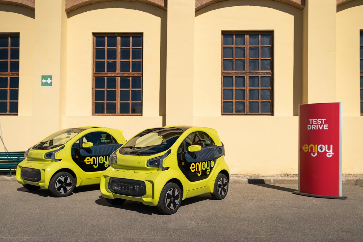 Enjoy's tweet photo. Divertimento, innovazione e sostenibilità a @ExpoMove, l’evento dedicato alla mobilità elettrica. Vieni a trovarci e non perdere l’occasione di provare #EnjoyXevYoyo. 

Raggiungici 👉 https://t.co/XKwOazNTeP

#ExpoMove2022 #Firenze #SharingMobility #GreenCities https://t.co/Ze3PpQ0pji
