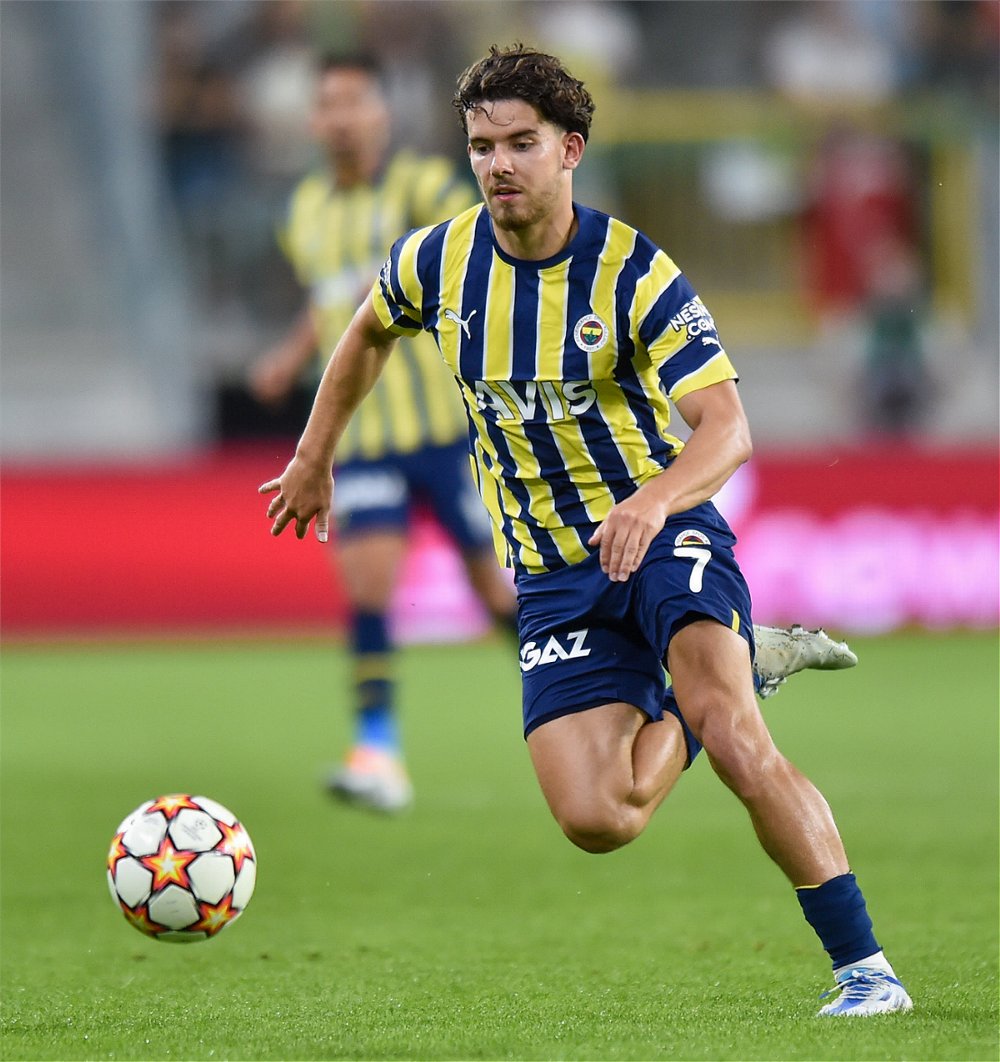 Wasserman wishes <a href="/Ferdi_kadioglu/">Ferdikadioglu</a> <a href="/Fenerbahce/">Fenerbahçe SK</a> a Happy Birthday! #TeamWass