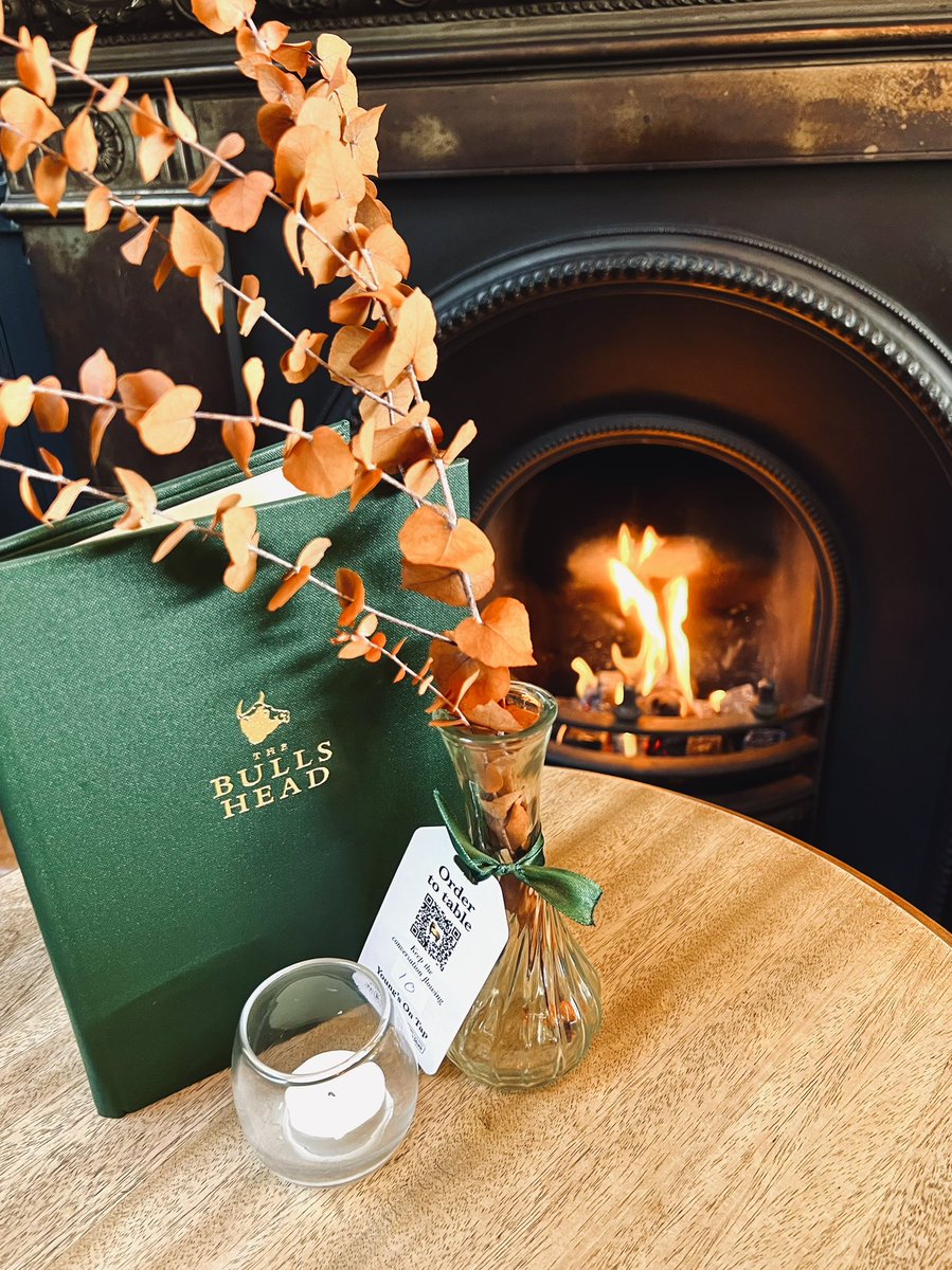 bullsheadsw13's tweet photo. Baby it’s cold outside.
So why not join us by the fire! 
With two roaring fire places on our main level to choose from, we are keeping Barnes toasty this festive season

@youngspubs 
#putthefireon #thebeakonsarelit #sendingsmokesiignals #warm #toasty #cozypub #winterpub #barnes https://t.co/bnclWk7mCo