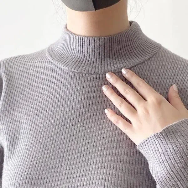 【肌触り◎】着た瞬間、感動しちゃった。グローバルワークの「楽ちんトップス」とろけるような着心地なんです! グローバルワークの「メルティハイネックリブプルオーバー」が気持ちよすぎ!ニットなのに全然チクチクしないんです。シンプルなデザインで着回しもバッチリ◎ 
