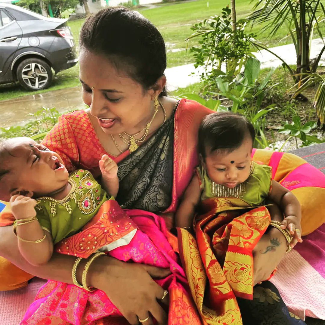 dadi_jagadish's tweet photo. You will never get a picture perfect with twin babies😍.. unless you try..try.. Try n then succeed.. #festivevibes❤️ #twinbabies👶👶 #fatherlove❤️ #cutenessoverload😍 https://t.co/wM0BHrw6Ag