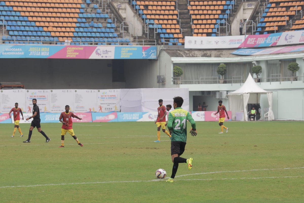 sanghaviharsh's tweet photo. Gujarat is all wrapped in the fever of 36th #NationalGames.

Today, I visited Trans Stadia in Ahmedabad, met the football players &amp; watched the match.

Good facilities plus a great sports environment is what, Gujarat is committed to provide players. https://t.co/NKC1Vk8fDk