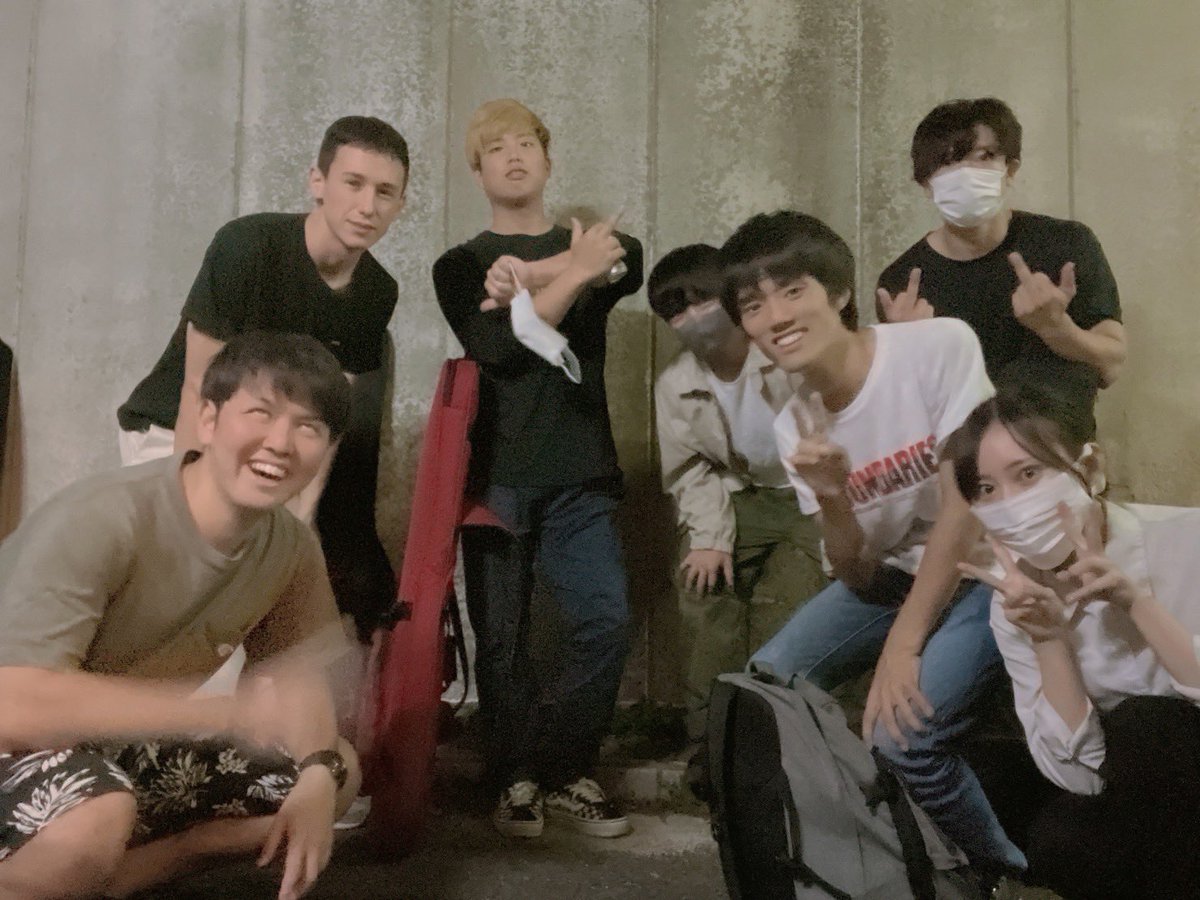 BARAHOO_live's tweet photo. 学生ライブ①
「マグミットⓑ」

2年生から6年生と幅広い���年構成で、ロックからＪPOPまで様々なジャンルの曲を披露します！
ボーカルは去年に新加入した２年生の杉尾くんとまっちゃんが医学祭デビューします✨
 皆さん、是非見に来て下さい❣️ https://t.co/qosWDftpzP
