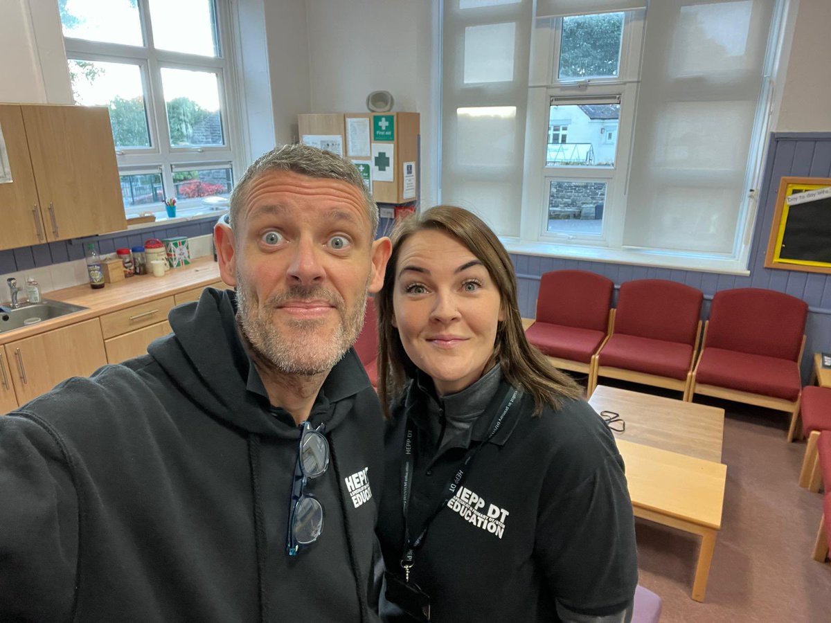 heppdt's tweet photo. Happy Friday everyone! Looking forward to a full day @OxspringPrimary with Class 4 and 5! #TeamHepp #workshops #primaryDT https://t.co/2mMbMna3pS