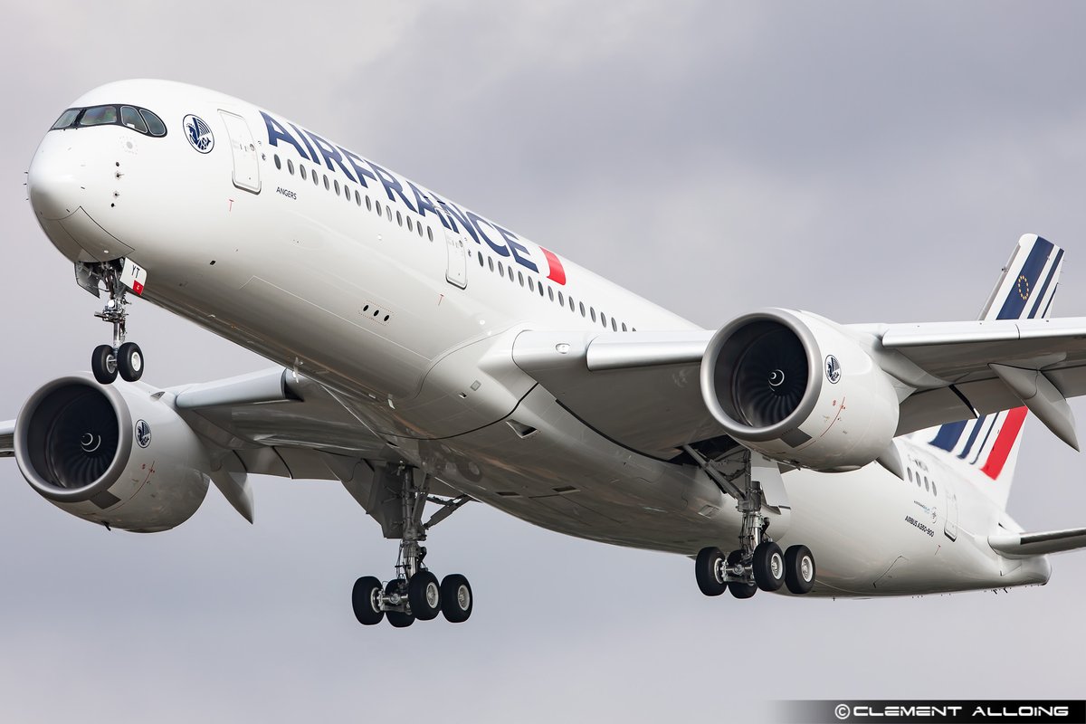 CAlloing's tweet photo. Back to yesterday with the 2nd test flight for #Angers ,the 20th @Airbus #A350 for @airfrance #FHTYT at #Toulouse #Airport ! #AIB02DW on @RadarBox24 ! @A318111 https://t.co/PlhxIhVffY