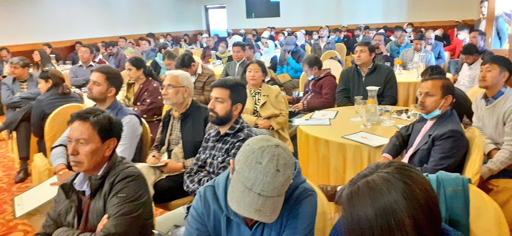 prasarbharti's tweet photo. RK Mathur @lg_ladakh addressing a Agni Tattva Conference on Sustainability and Culture in Leh. He called for Decentralised power generation from clean sources.
Part of Sumangalam series, org by @Vibha_India and #PowerFoundation of India. https://t.co/SyJfowdPSo