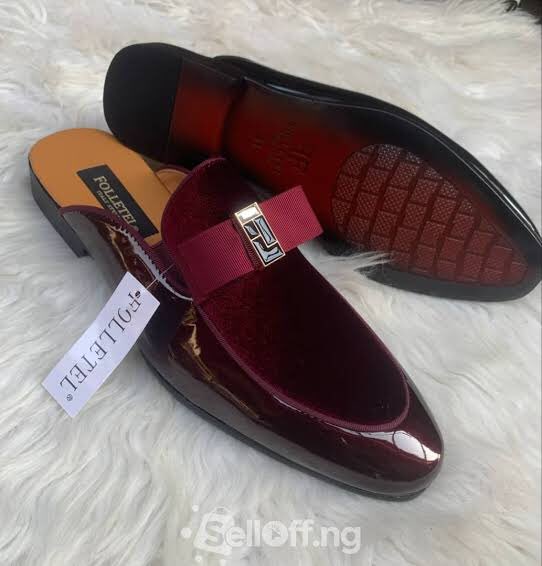 f_a_v_o_u_ry's tweet photo. *Restocked*🔥🔥🔥
*#Folletel*
*#HalfCover*
*#Glossy*

Black = 40-45
Wine = 42 n 45
Price :15k 

https://t.co/oSmNGkdiCt https://t.co/QmNQayaiCp