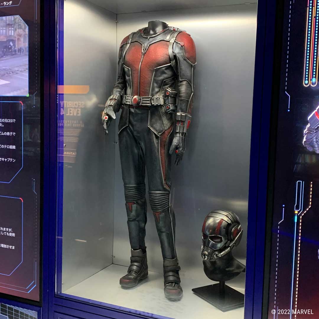 ／
#アベンジャーズ展 の人気スポット📸
＼

小さい体で力強いアントマンは、アリをコントロールする力を使えます🐜
サイズを変えることが出来る彼のスーツをチェックしてください👀！

#ところざわサクラタウン "EJアニメミュージアム"で開催中！

▼チケット発売中！avengersstation.jp
#marvel