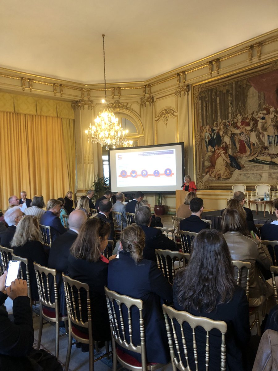 Ouverture de la 17e convention <a href="/espritservicefr/">Esprit de Service France</a> au Cercle de l’Union Interalliée avec l’intervention de <a href="/Mjuranville/">MJ</a> #inspiration #entreprises #dirigeants