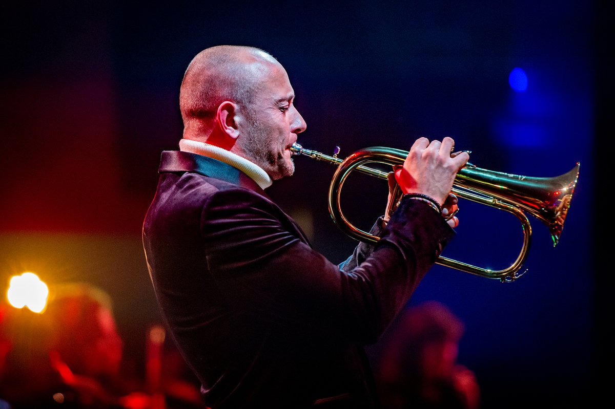 AFAS's tweet photo. We kijken terug op een bruisende en inspirerende avond vol muzikale hoogtepunten tijdens de AFAS @edisonsNL Jazz & Klassiek 2022. 🎺🎵
#AFASEdisons https://t.co/w0iqD1na7W
