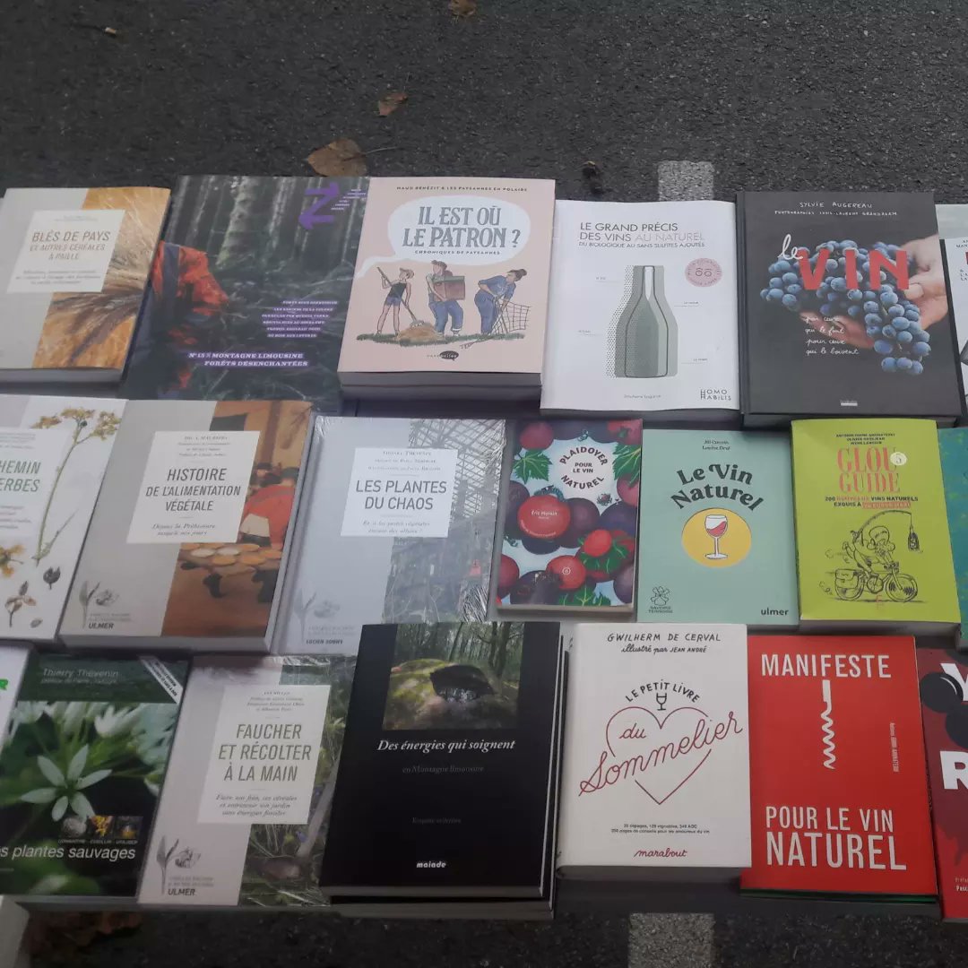 #Marché de #Felletin ! On a plein de nouvelles choses, venez les decouvrir sur la place Courtaud !

#Creuse #Limousin #Librairie #editionindependante #plateaudemillevaches 
<a href="/Tourisme_Creuse/">Tourisme Creuse</a> <a href="/CreuseTourisme/">Tourisme Creuse</a>