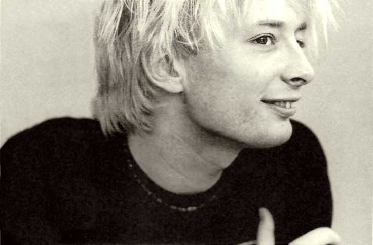 matilde_escada's tweet photo. Happy birthday old man your music makes me even more depressed https://t.co/3P1JAPj9jp