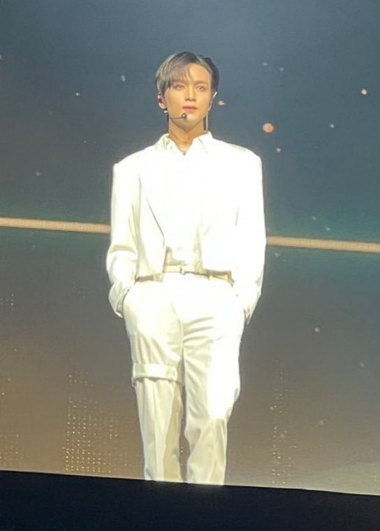 seoklotto's tweet photo. oh he’s unreal https://t.co/gLSrX9j71w